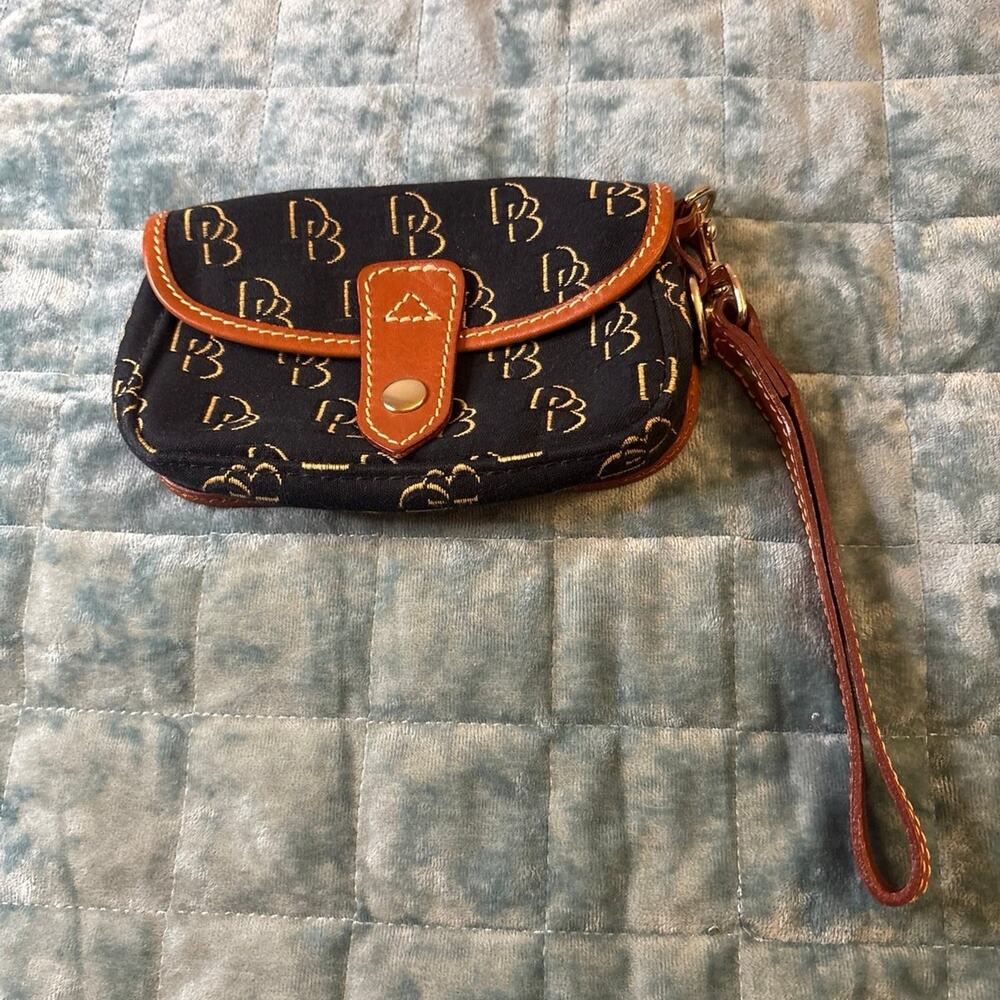 Dooney & Bourke Wristlet Black Multi Coated Canvas Gold Hardware Small Y2K NWOT